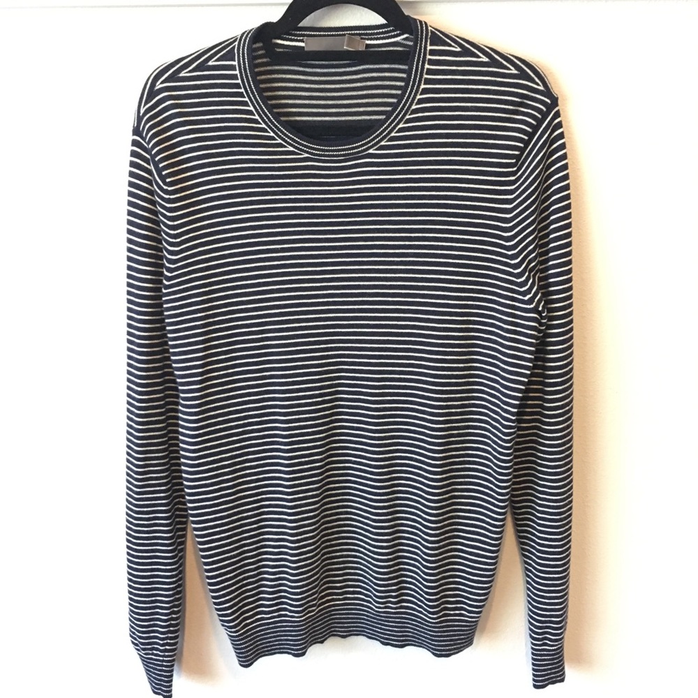 Vince.  Men’s sweater.  Size M